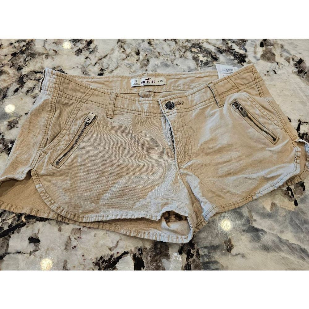 Hollister khaki zipper shorts